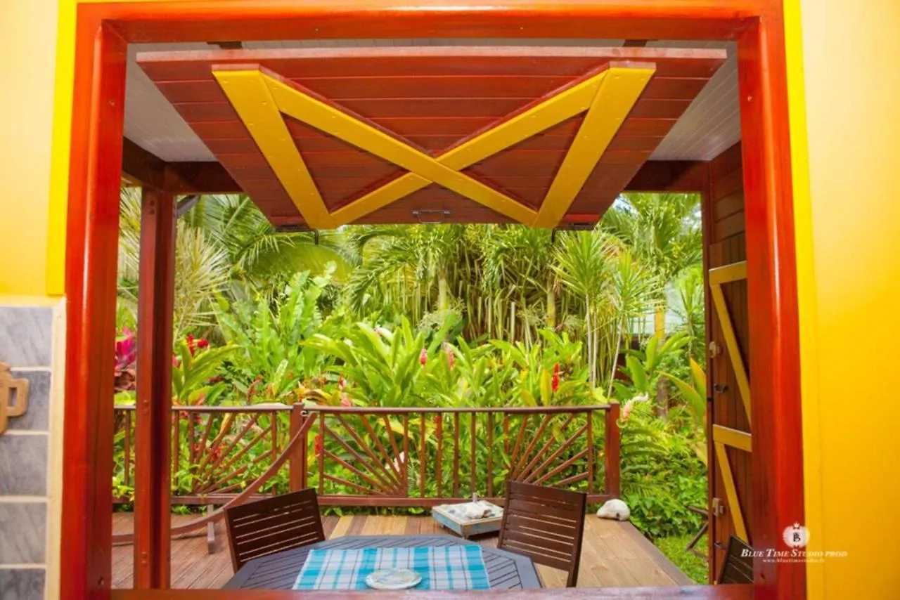 Casa vacanze Bungalow Charmant A Pointe-Noire Avec Piscine Partagee
